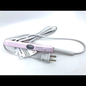 BaBylissPRO Travel Straightening Flat Iron